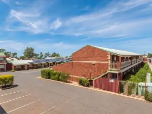 Quality Inn Railway Motel