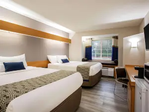 Microtel Inn & Suites by Wyndham Southern Pines / Pinehurst