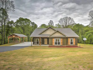 Tallassee Creekside Cabin w/ Forest Views!