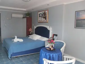 Blue Rock Resort
