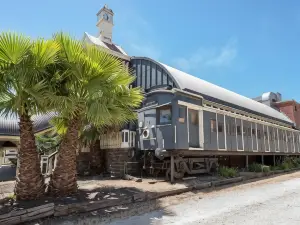 Pioneer Station Motor Inn