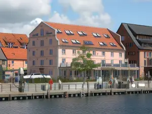 Hotel am Yachthafen