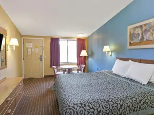 Days Inn by Wyndham Lawrenceville