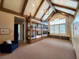 Glenn Haven by Cloud Dream Homes