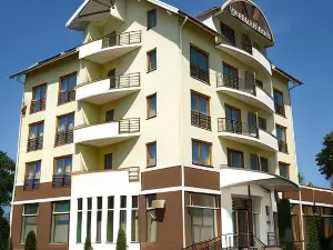 Hotel Everest
