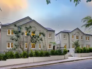 Mulwarree Avenue Apartments by Urban Rest