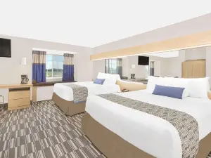 ไมโครเทล อินน์แอนด์สวีทส์ บายวินด์แฮม เอมส์