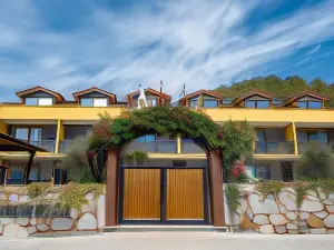 Olive Tree Apart Hotel