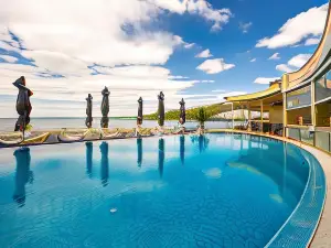 Royal Bay Resort - All Inclusive and Free Beach Accsess