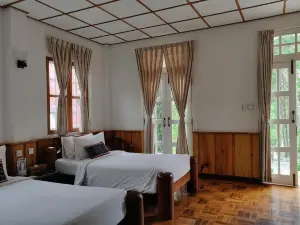 Hillock Villa