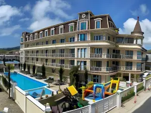 Grand Shato Hotel