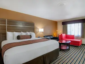 Westbridge Inn & Suites