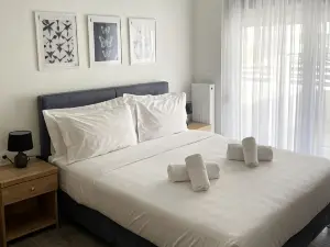 Eantos Studios and Suites
