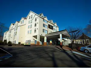 D. Hotel Suites & Spa