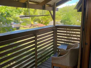 Vaiotaha Lodge