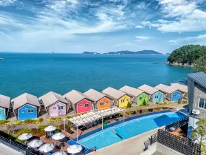 Daebudo (Yeongheungdo) Queen's Beach Glamping Pension