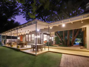Mbano Manor Hotel Victoria Falls