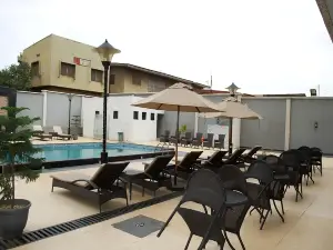 Owu Crown Hotels