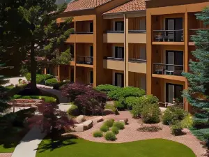 Courtyard Boulder