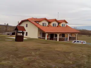Casa Vanatorilor