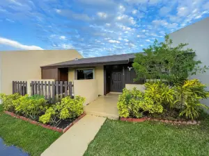 So Florida Getaway! Kendall Centrally Located