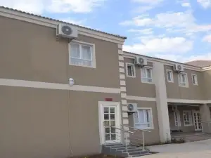 South Court Inn