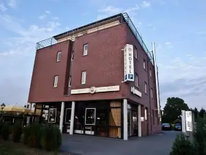 Hotel Manu