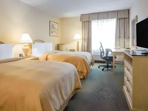 La Quinta Inn & Suites by Wyndham South Holland
