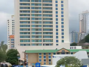 Central Park Hotel & Casino