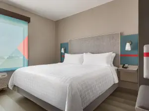 Avid Hotel Tulsa Hills