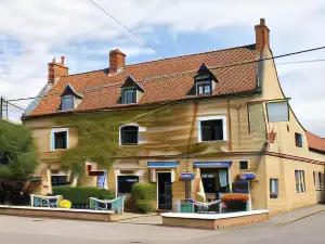 The Hare and Hounds