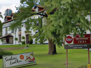 Best Western Plus Ullesthorpe Court Hotel  Golf Club