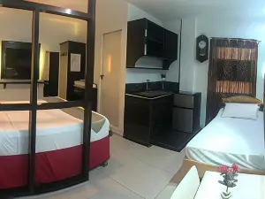 The Blanket Hotel Restaurant & Coffee