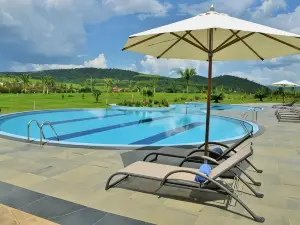 Mantis Epic Hotel & Suites