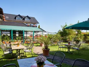 Sonnenhof Hotel & Restaurant GmbH & CO KG