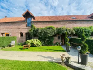 費梅德莫特科威茲酒店