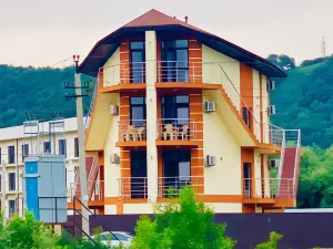 Summer House Mini-Hotel