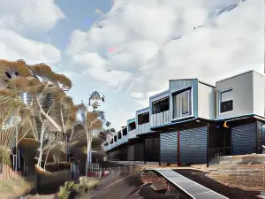 Clare Hillside Apartments