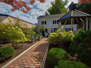 Clark Currier Inn