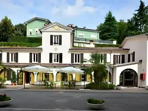 洞窟餐廳酒店