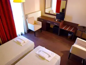 Plotini Hotel