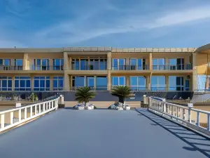 索契拉祖爾海灘酒店