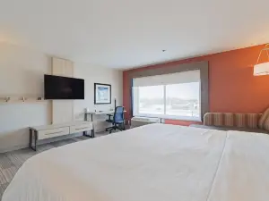 Holiday Inn Express & Suites Marion
