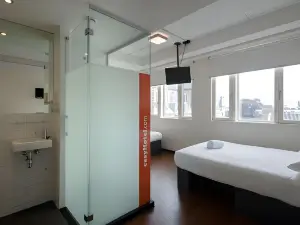 easyHotel the Hague City Centre