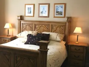 The Cross Keys Hotel