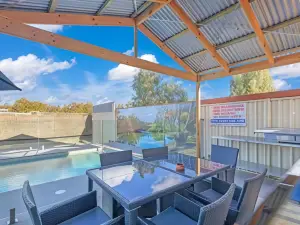 Golden River Motor Inn