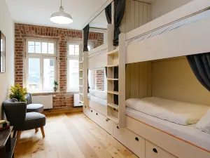 Hostel Multitude