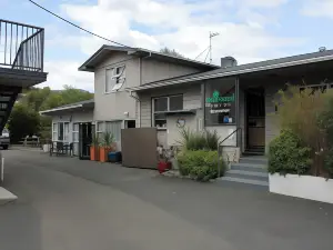 Balmoral Motel