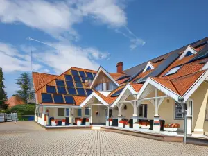 Admiral Family Resort