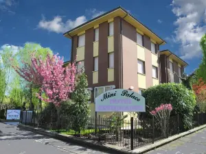 Hotel Mini Palace - Country House